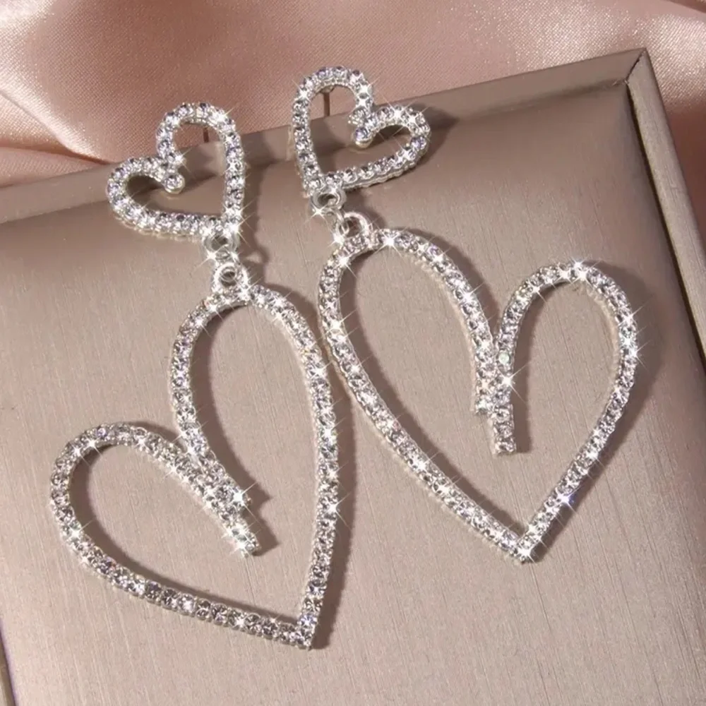 NWOT - Double Rhinestone Heart Earrings - Picture 2 of 6